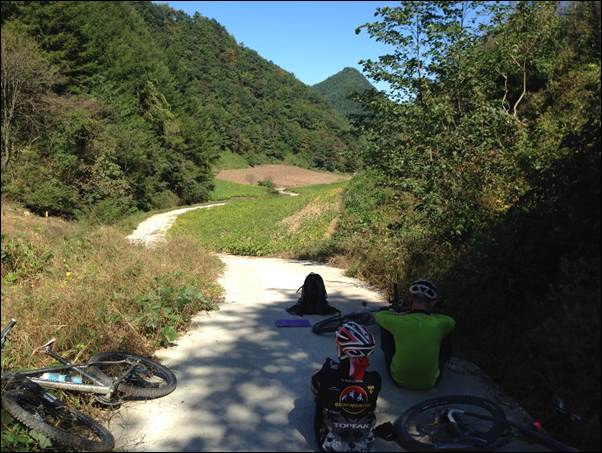 ����: D:\Photos\2013\2013-10-04_�¹�������̵�\IMG_1005.JPG